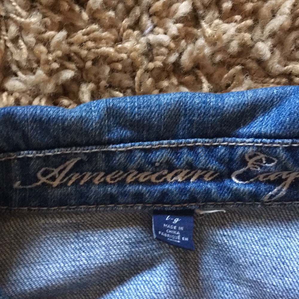 Distressed jean jacket - Picture 2 of 3